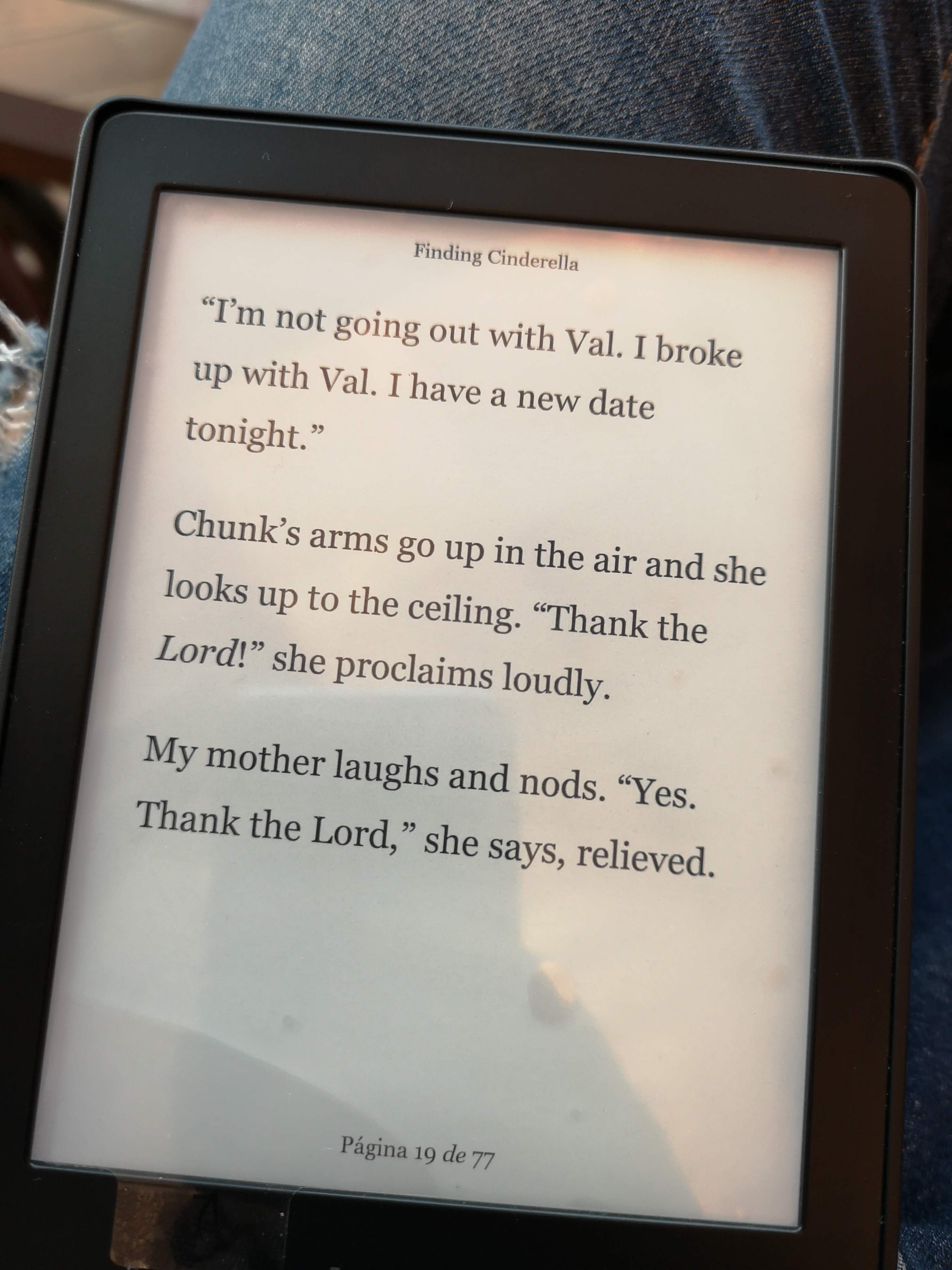 Li “Finding Cinderella” da Colleen Hoover