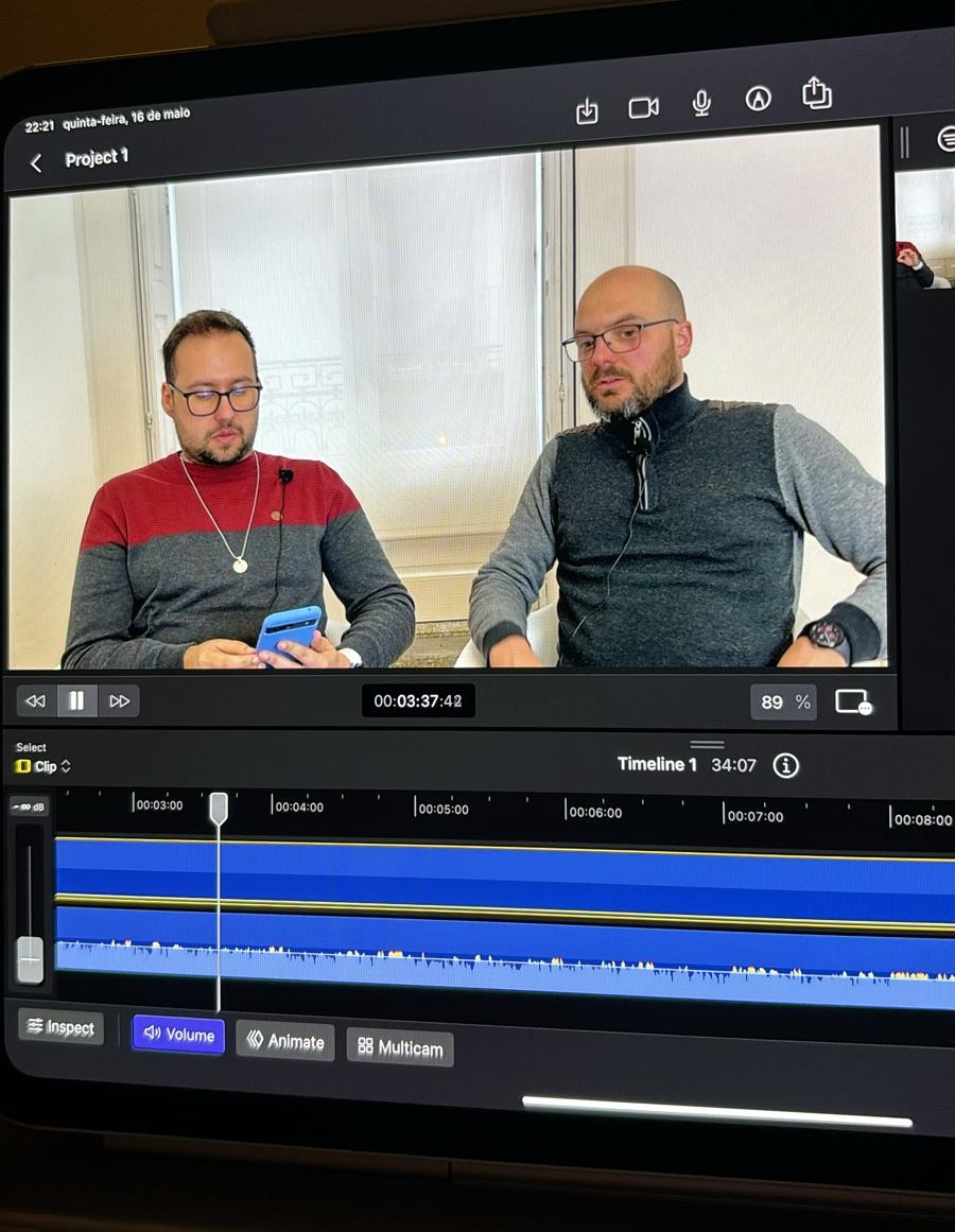 Não sei se sabiam, mas “tenho” um podcast