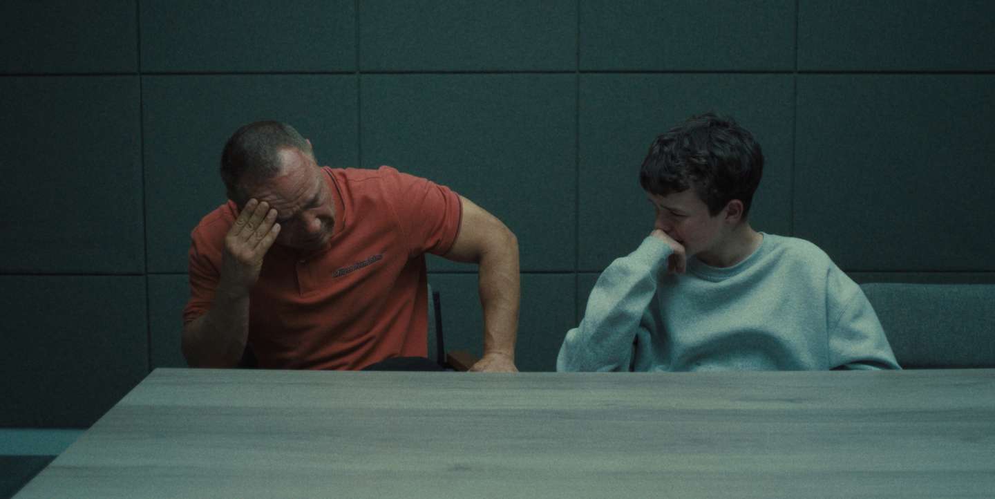 O fenómeno Adolescência e como se compara à nossa realidade